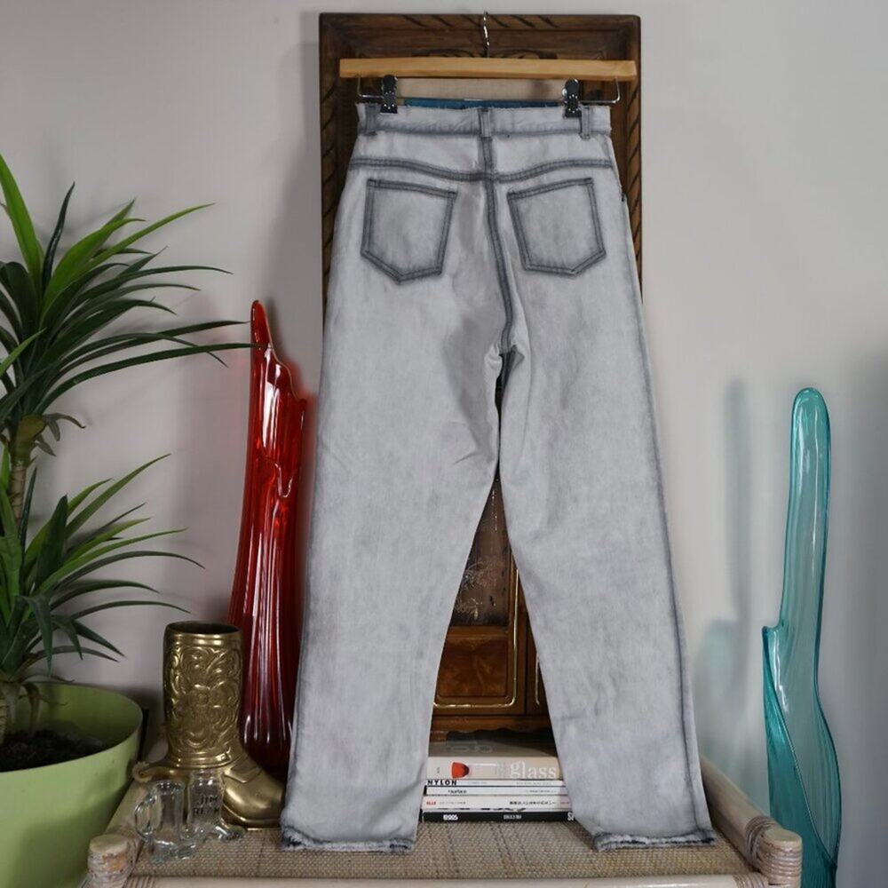 Vintage 90s Mixed Blues high rise tapered leg jeans - Picture 5 of 8